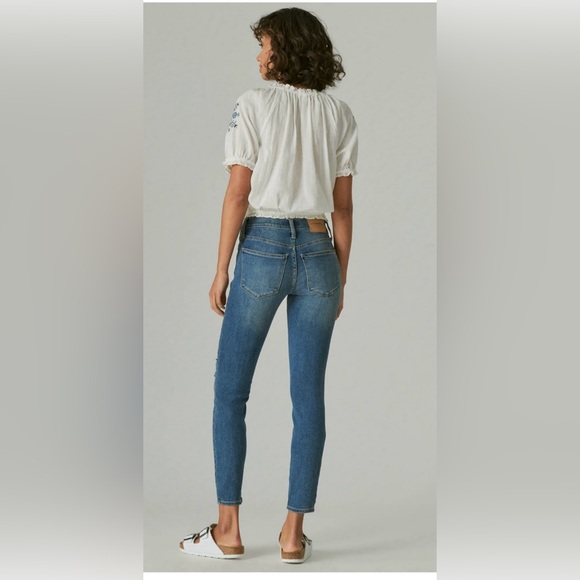 Lucky Brand Ava Mid-Rise Blue Denim Jeans - Picture 3 of 14